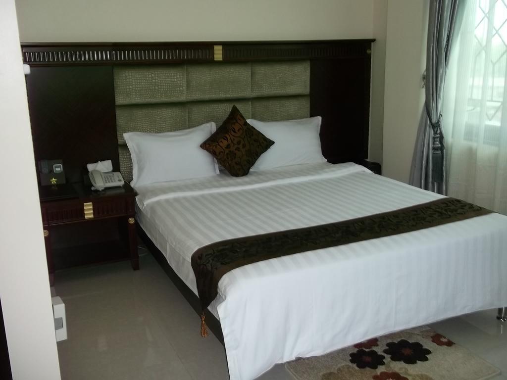 Star City Hotel Дар-эс-Саламе Номер фото